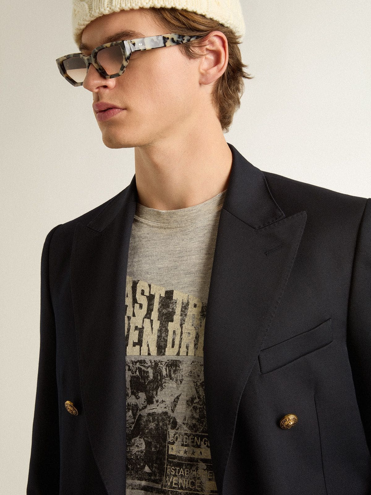 Men's vintage-effect gray T-shirt with print on the front - 5