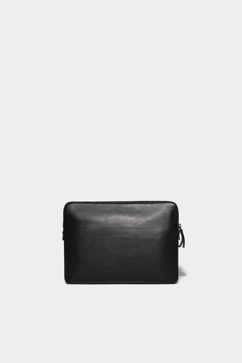DSQUARED2 BOB CLUTCH outlook
