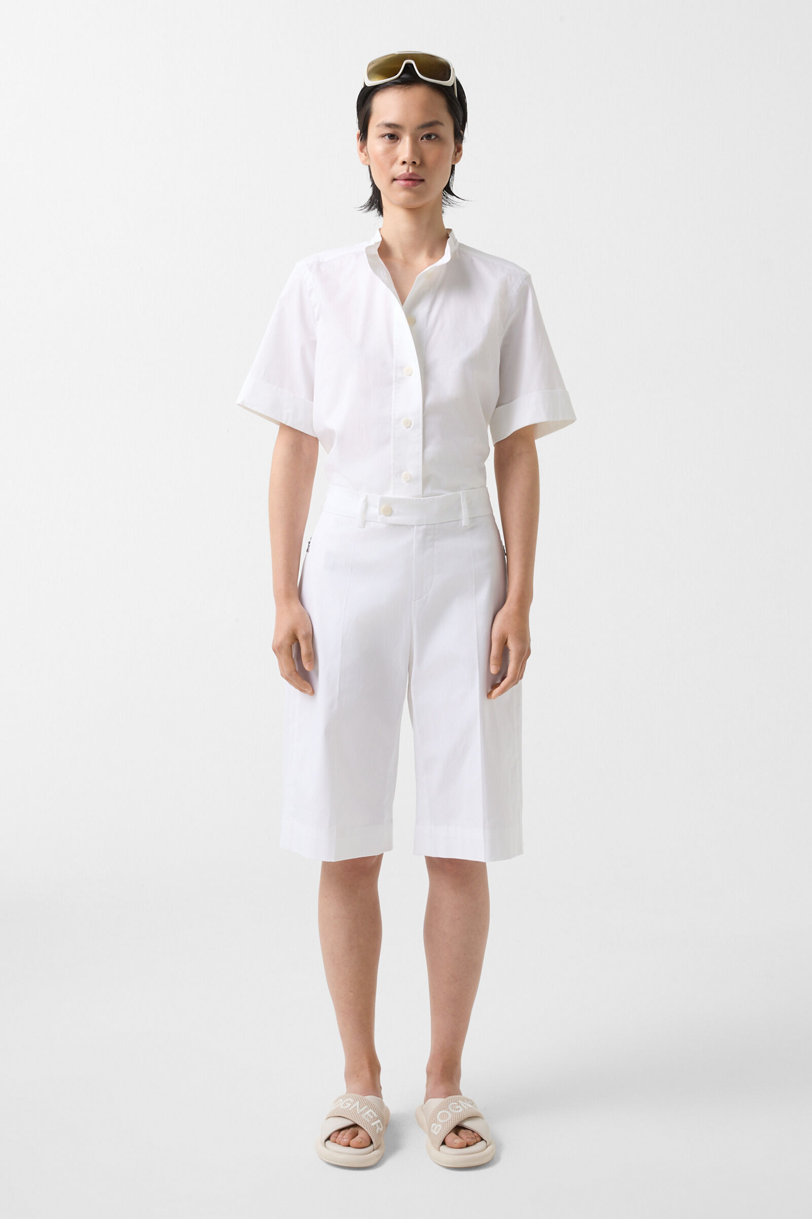 Bermudas Lara in White - 4