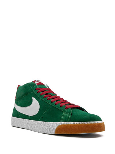 Nike Blazer SB sneakers outlook