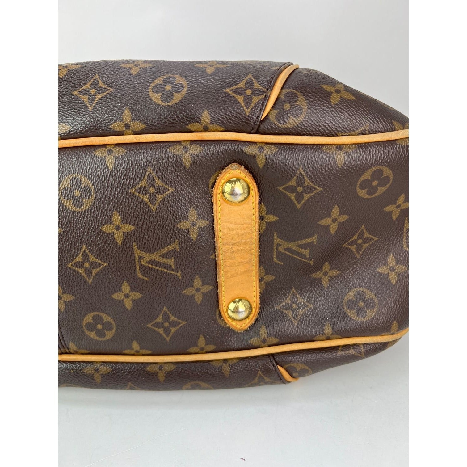 LOUIS VUITTON Galliera GM Monogram Shoulder Bag - 13