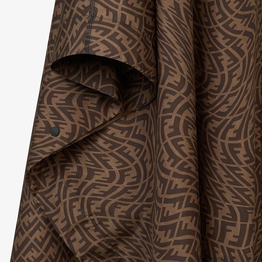 Brown nylon cape - 3