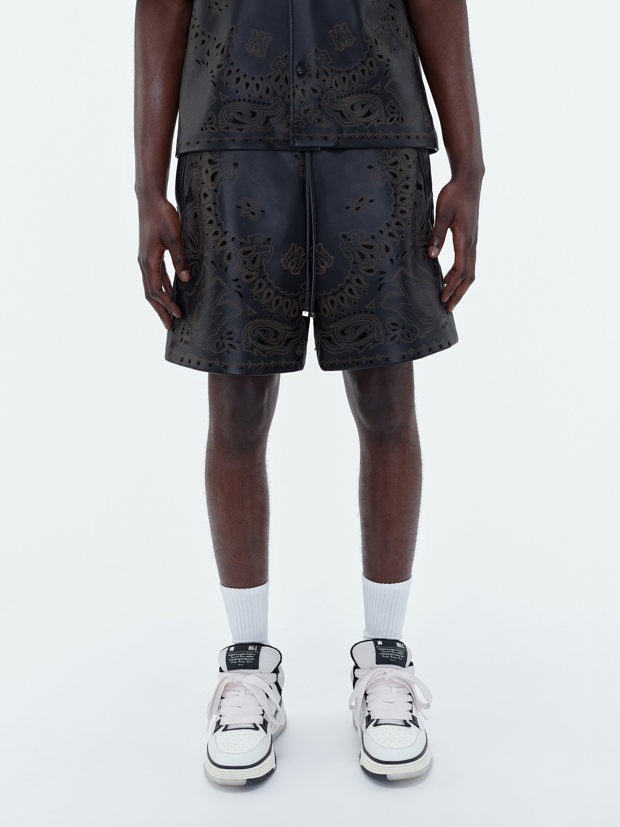 LEATHER BANDANA SHORT - 2