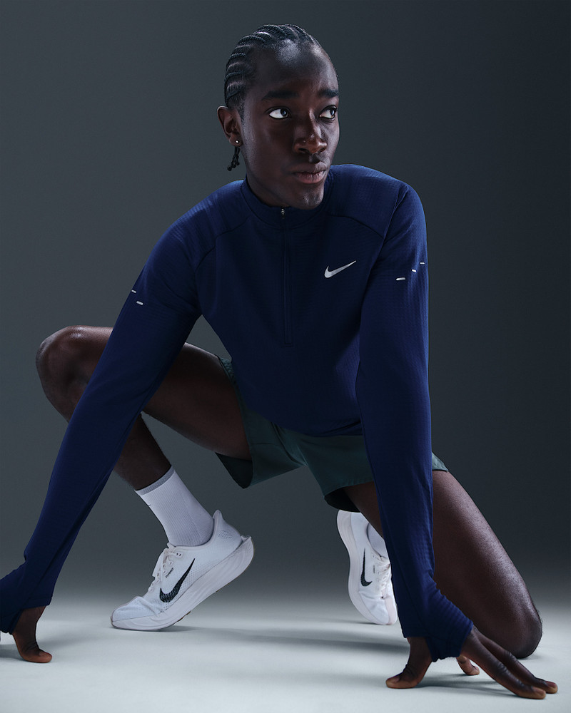 Nike Stride Men's Therma-FIT Repel Winterized 1/2-Zip Running Top 3