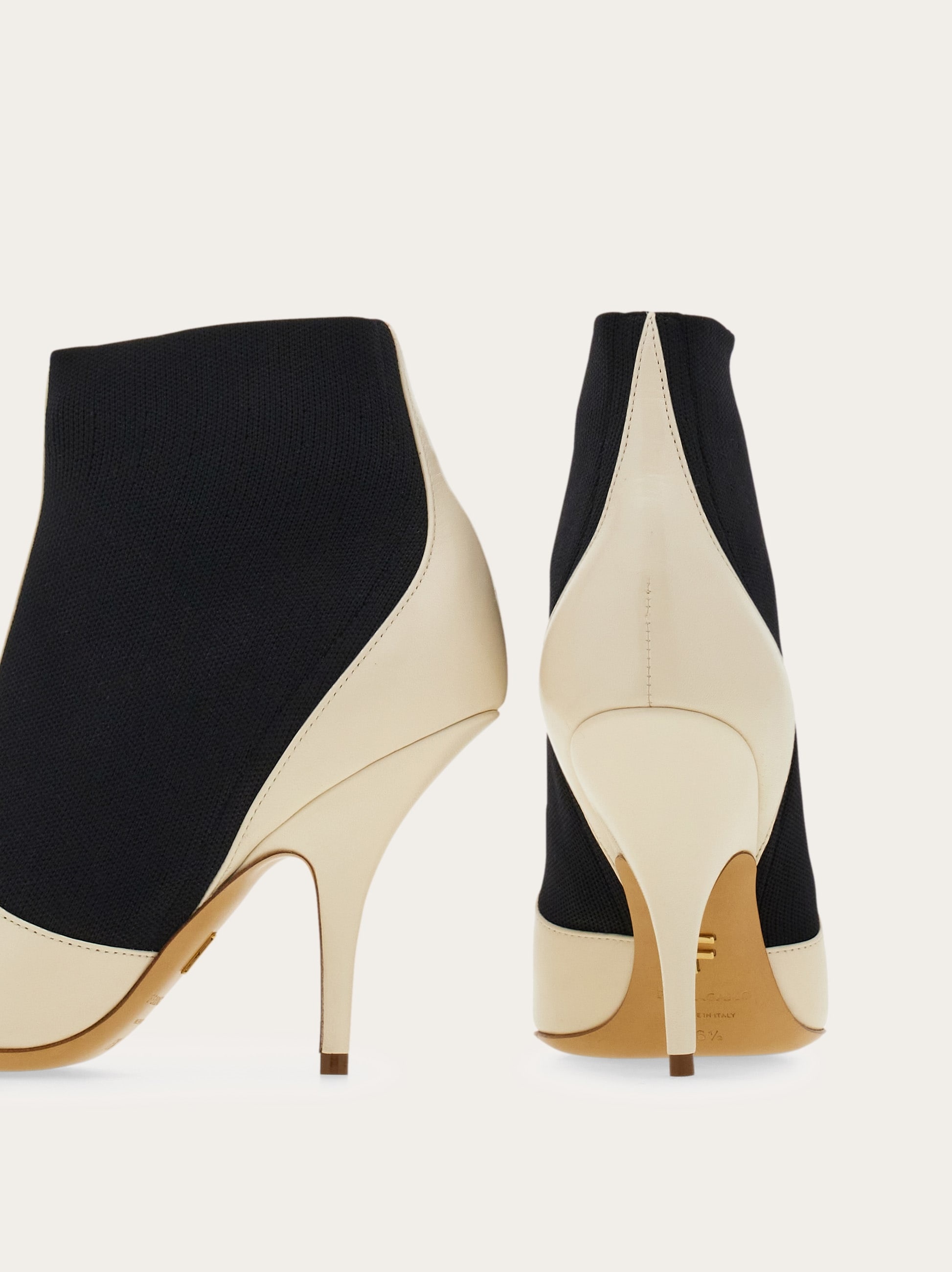 Ankle boot with graphic detail - 5