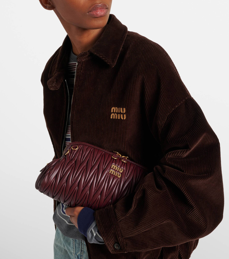 Matelassé leather clutch 7