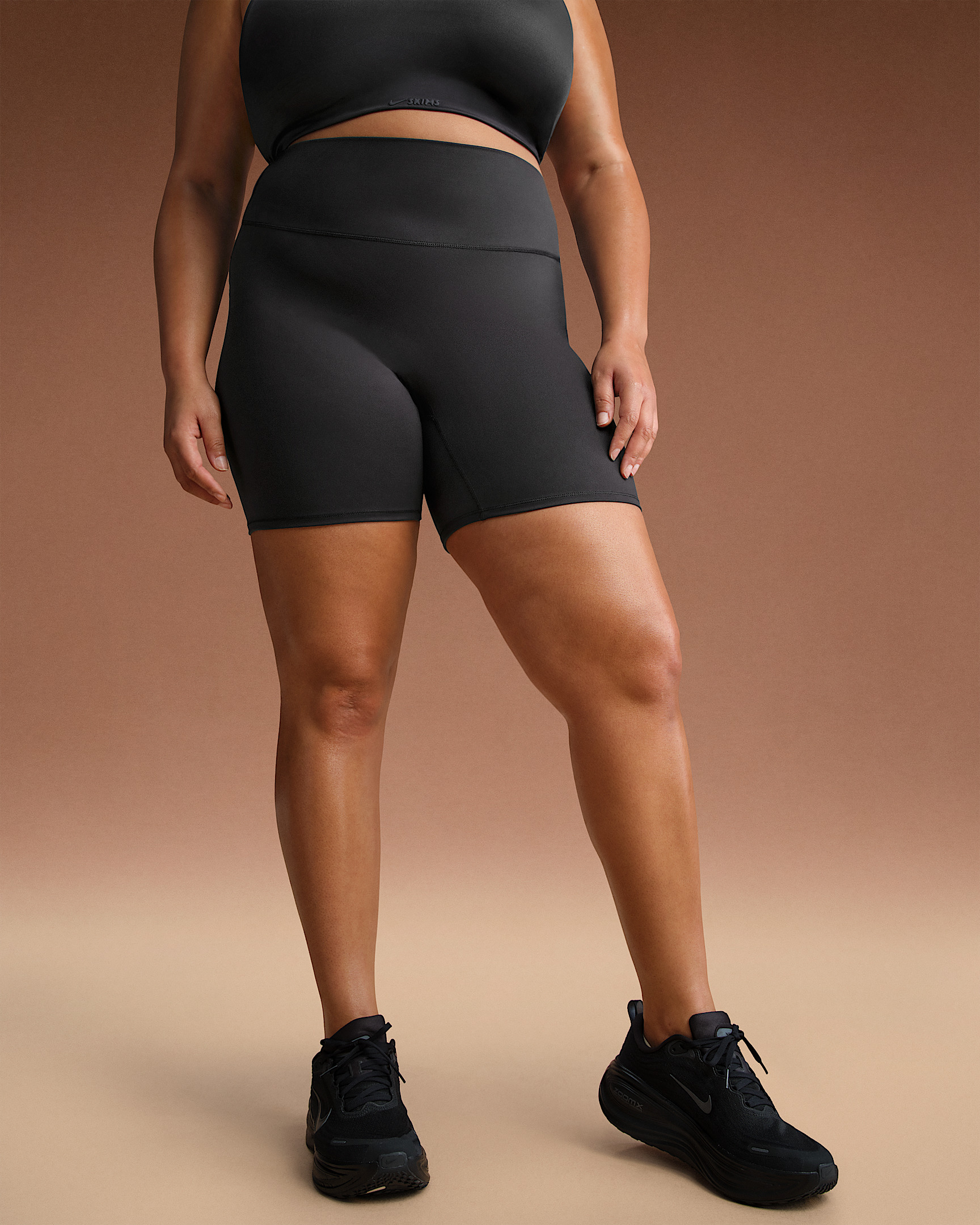 NikeSKIMS Matte Women's High-Waisted 5" Biker Shorts - 7