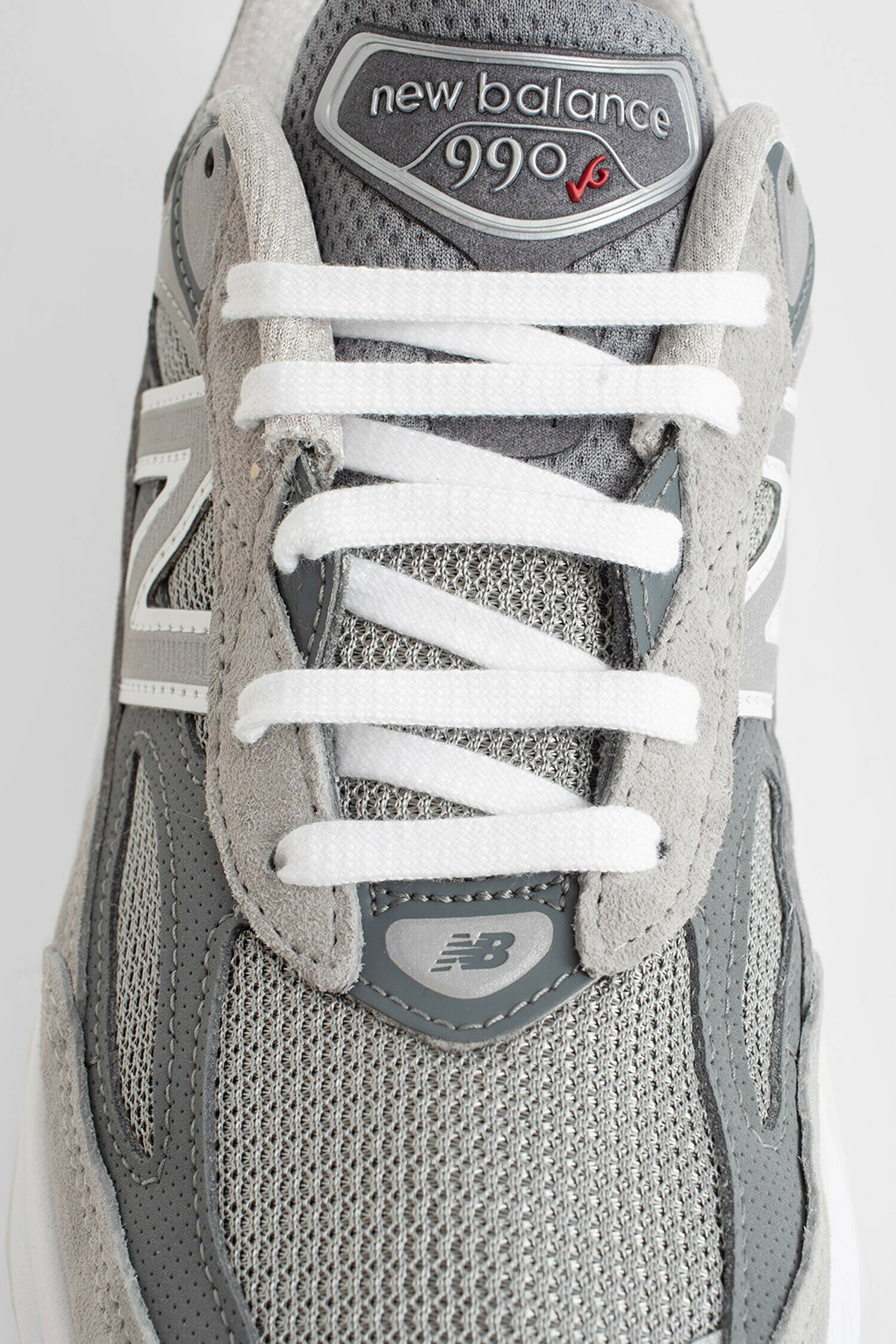 NEW BALANCE UNISEX GREY SNEAKERS - 5