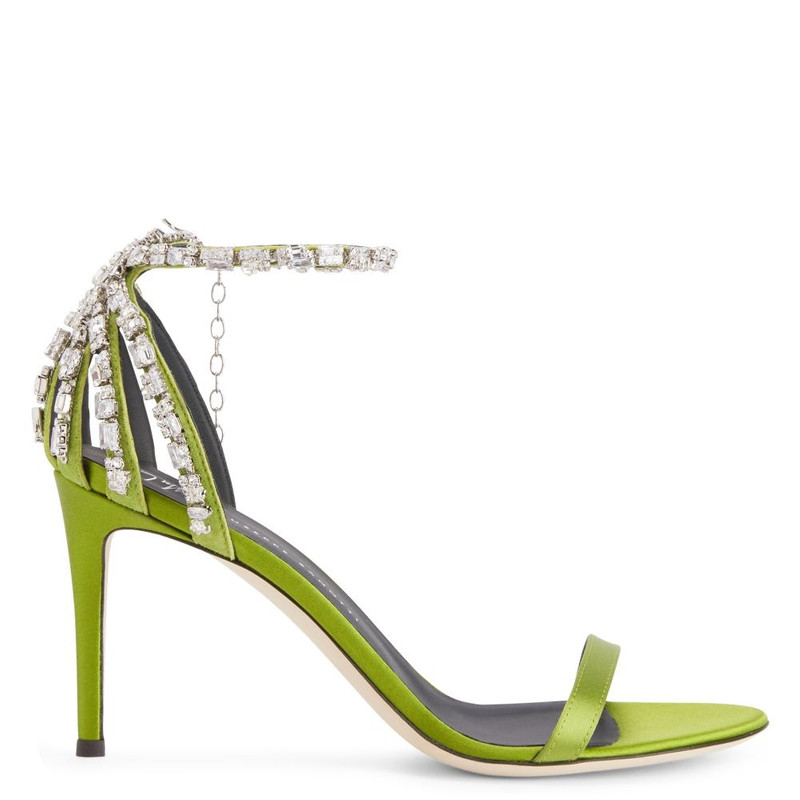 Adele Crystal 1