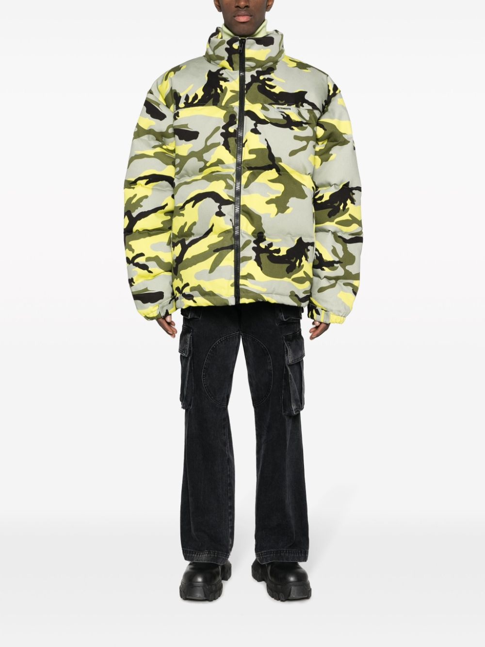 camouflage-print puffer jacket - 3