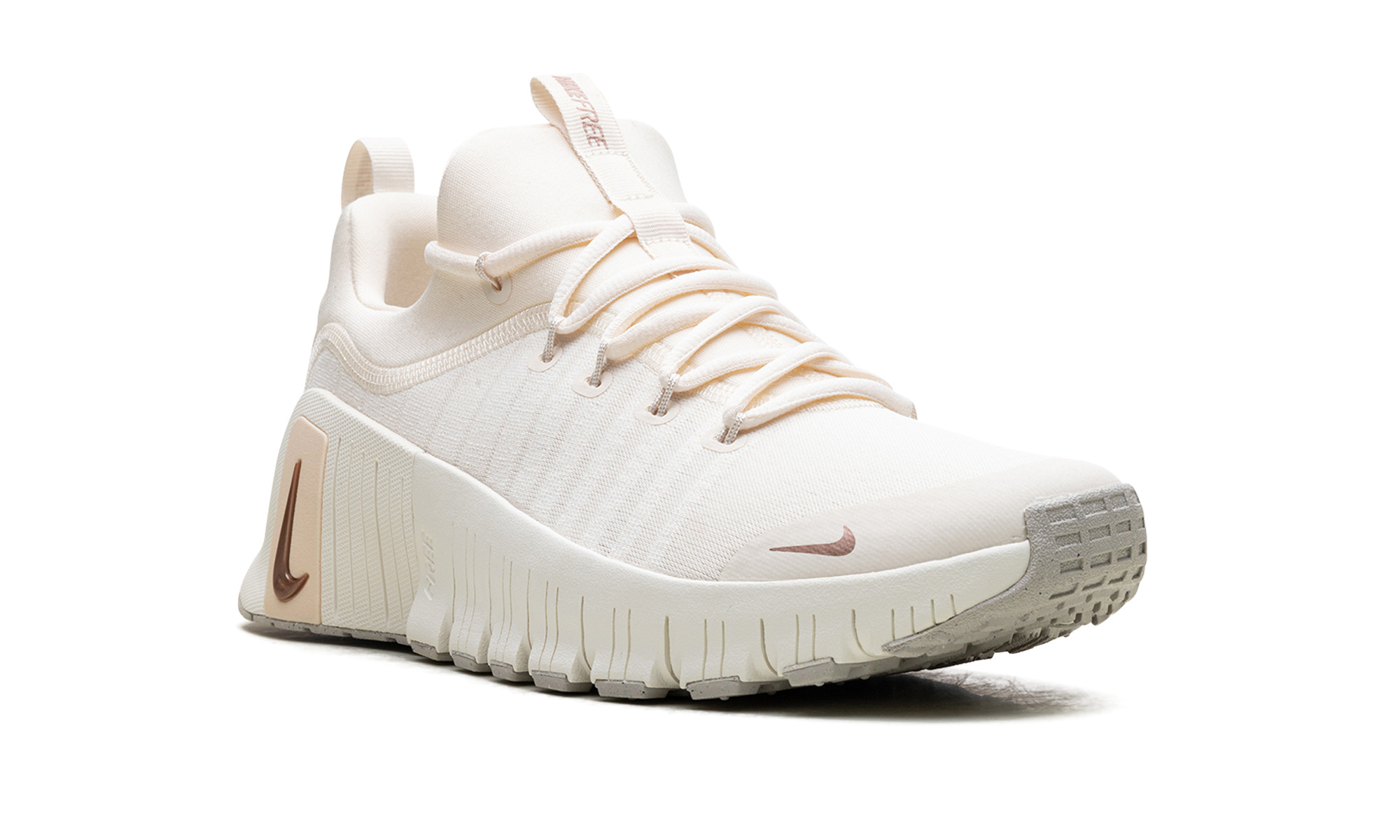 Free Metcon 6 WMNS "Pale Ivory / Guava Ice / Sail / Metallic Red Bronze" - 7