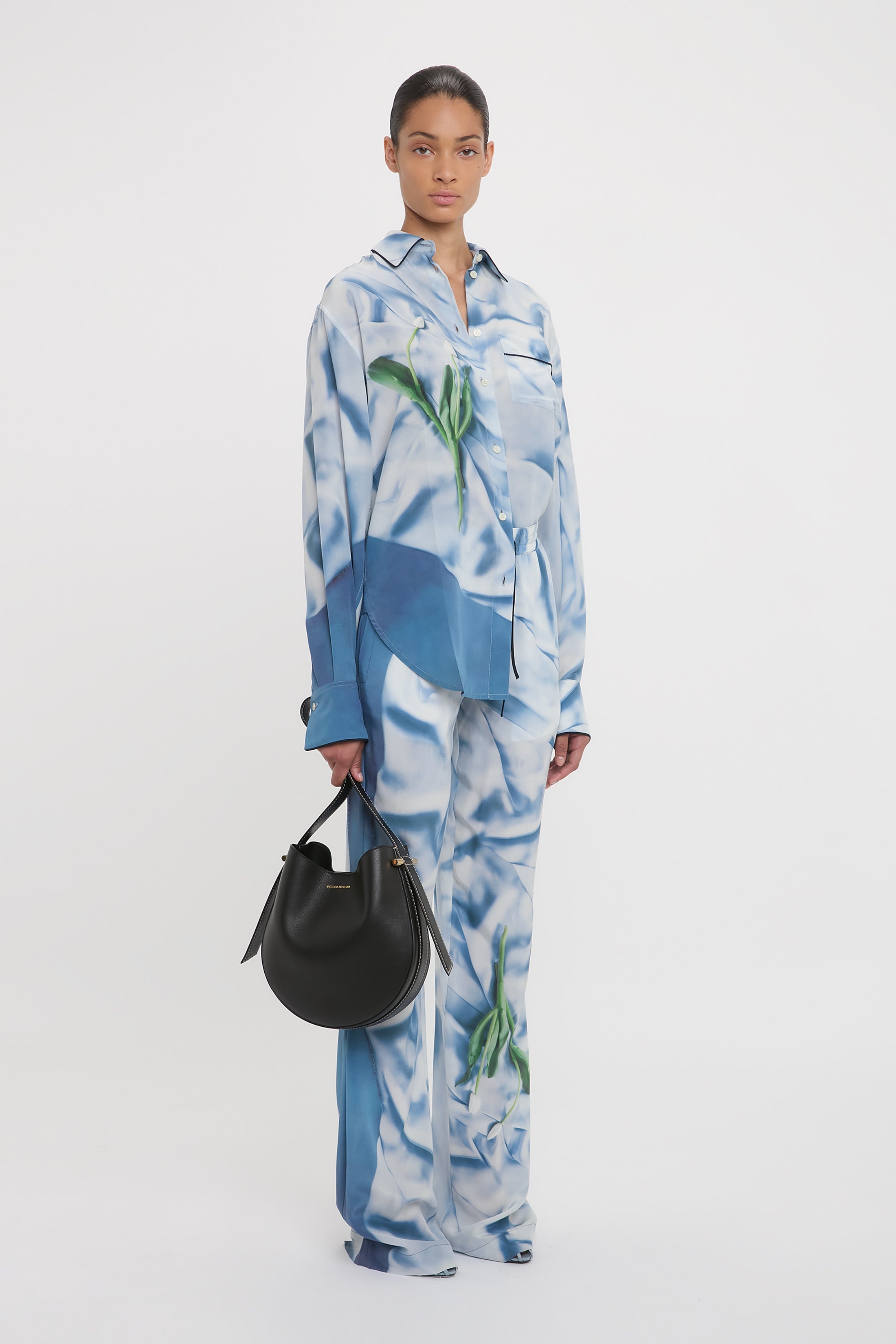 Piping Detail Pyjama Shirt In Ice Blue Satin Flowers - 3