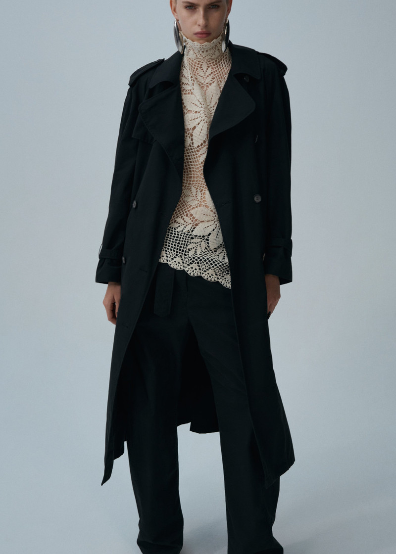 MAGDA BUTRYM Mid-length cotton trench coat in black outlook