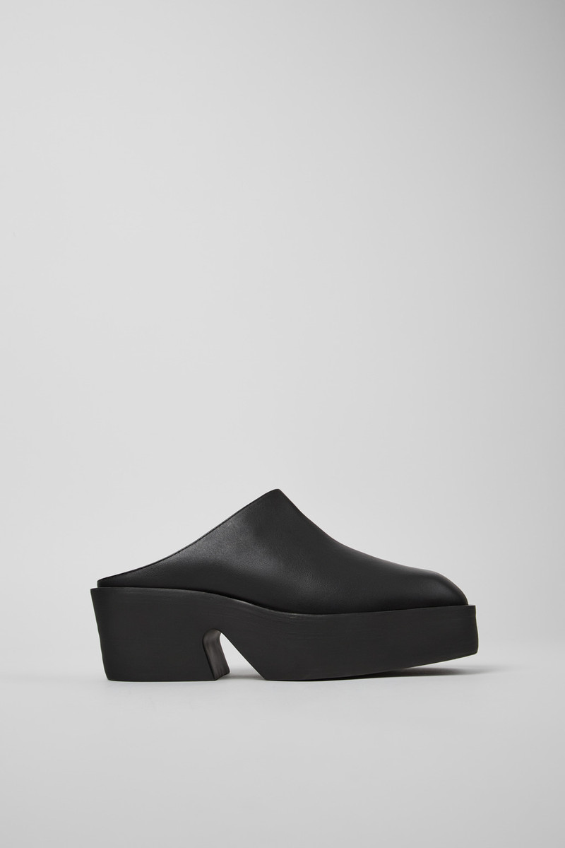 Billie Black Leather Sandals for Women. 1