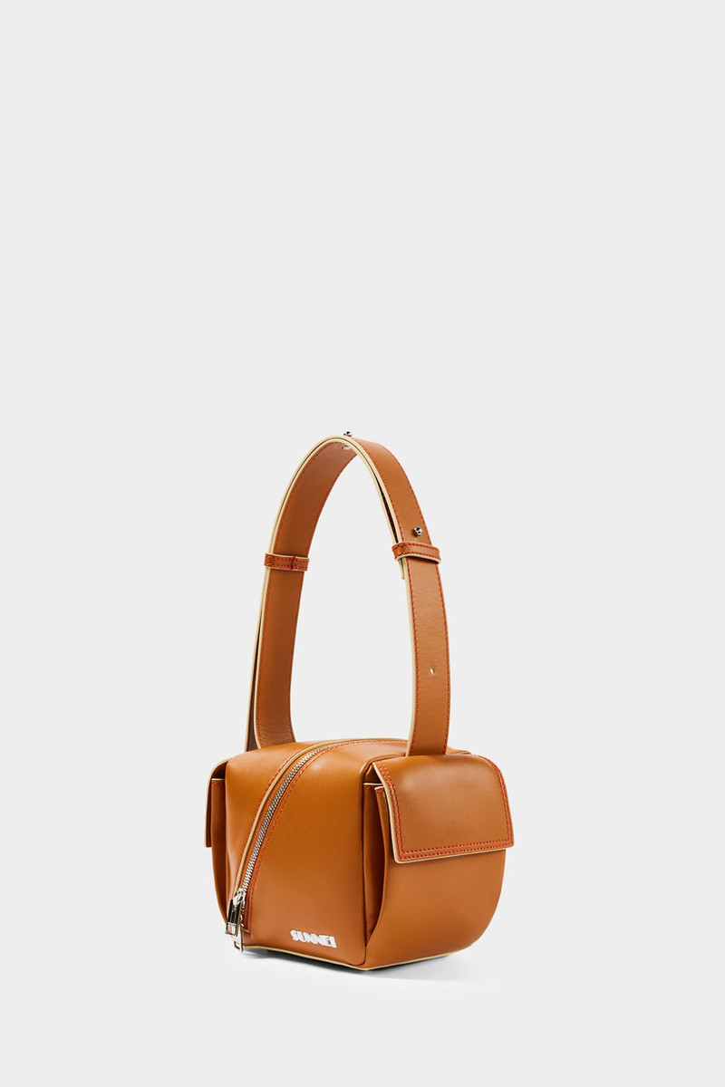 SUNNEI CROSS ZIP LACUBETTO BAG / caramel outlook