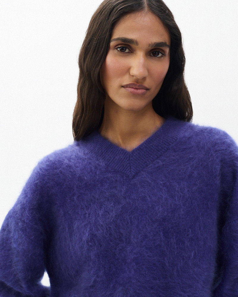 Jada Brushed Cashmere V-Neck Sweater 5