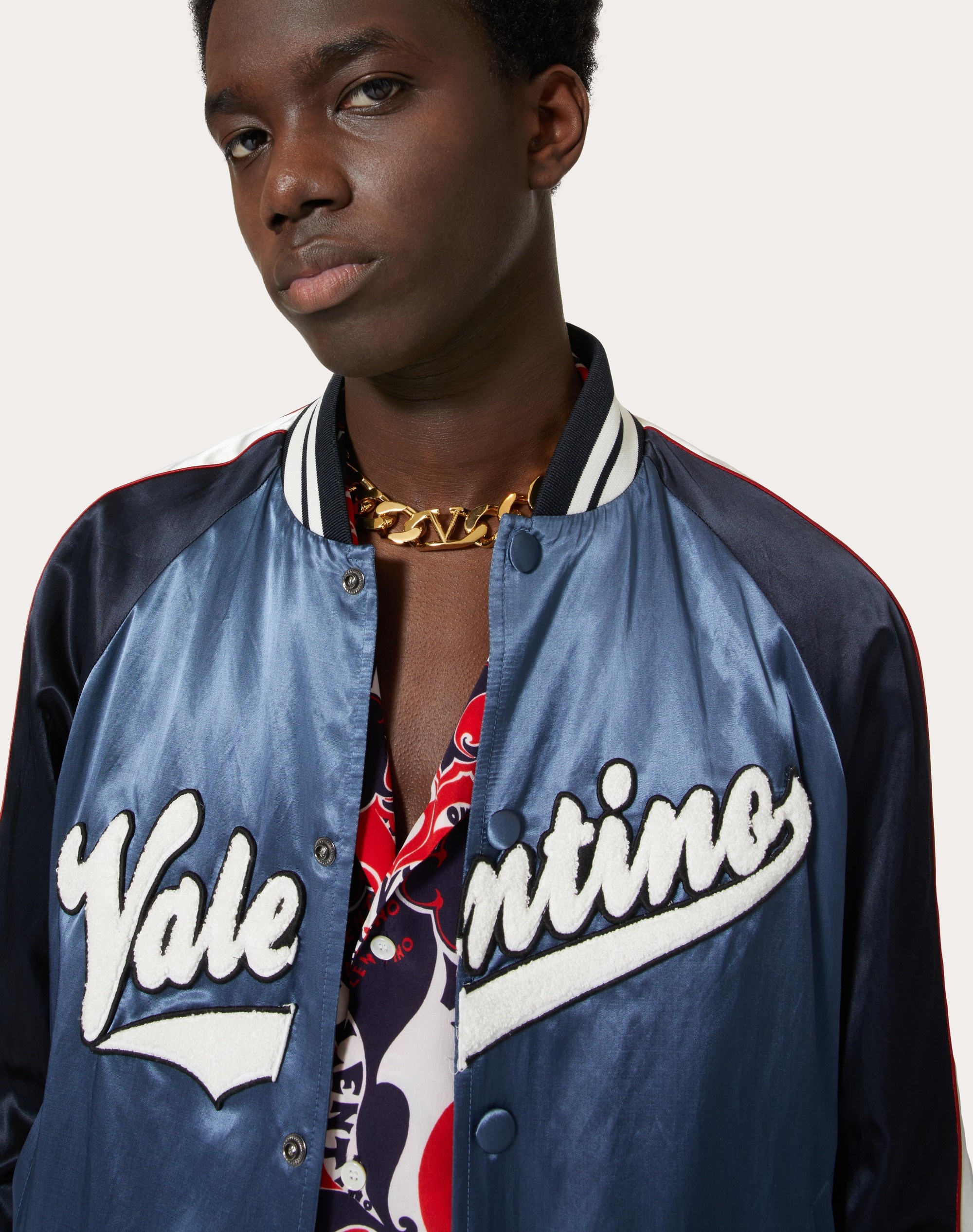 VISCOSE AND COTTON BOMBER JACKET WITH EMBROIDERED VALENTINO PATCH - 5