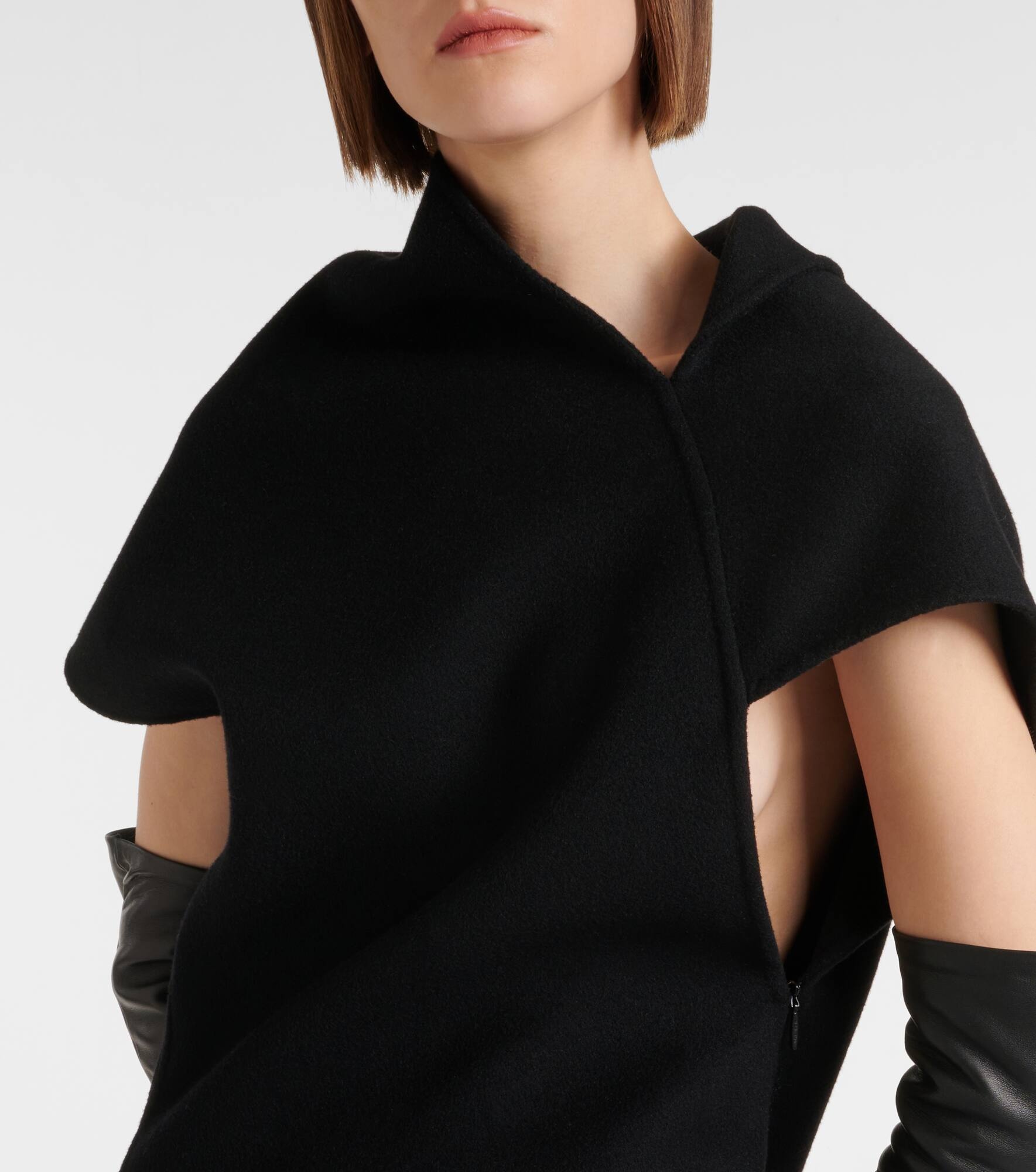 Kamil paneled cashmere gown - 4
