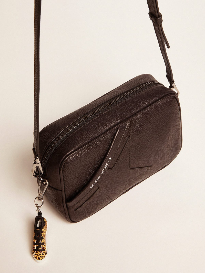 Golden Goose Black Star Bag made of hammered leather outlook