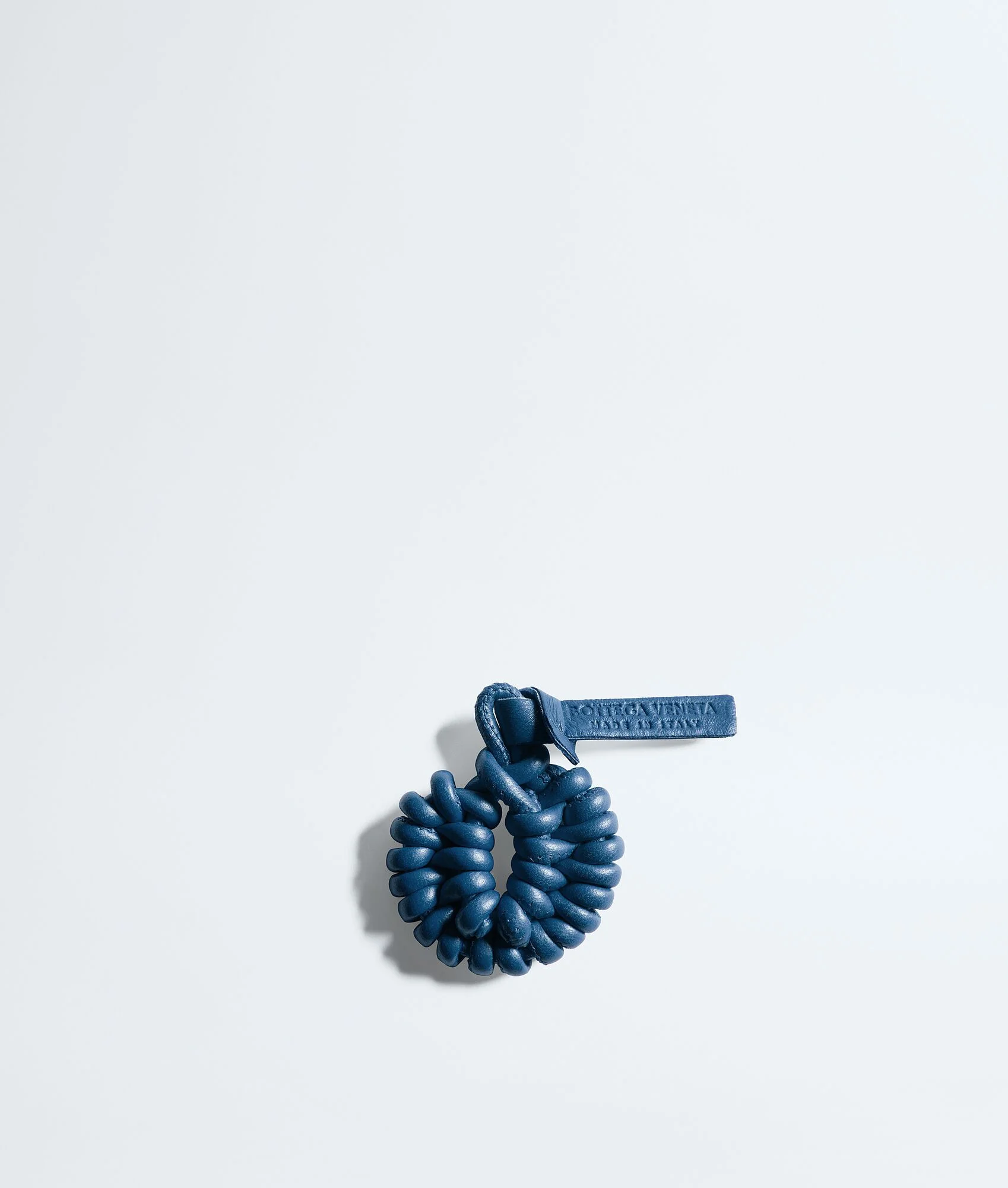 Seashell Knot Shoe Charm - 1