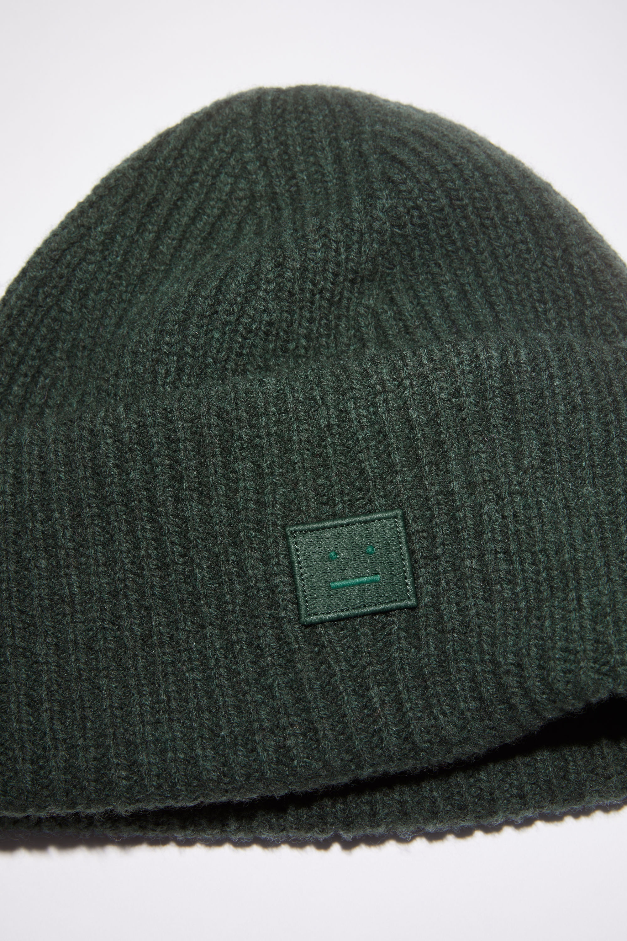 Small face logo beanie - Bottle green - 4