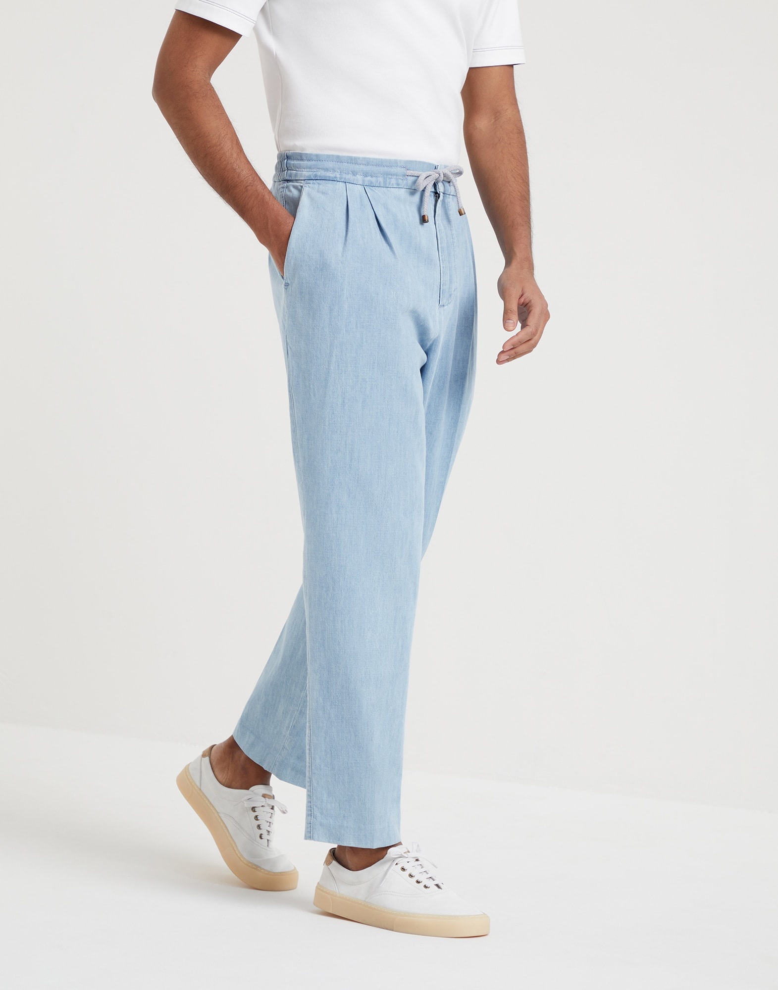 Lightweight denim leisure fit trousers with drawstring and double pleats - 1