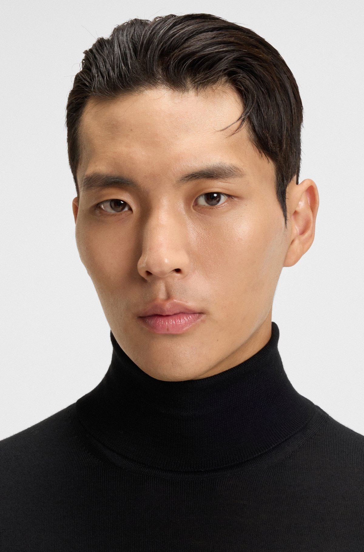 SLIM-FIT ROLL-NECK SWEATER IN MERCERIZED VIRGIN WOOL - 3