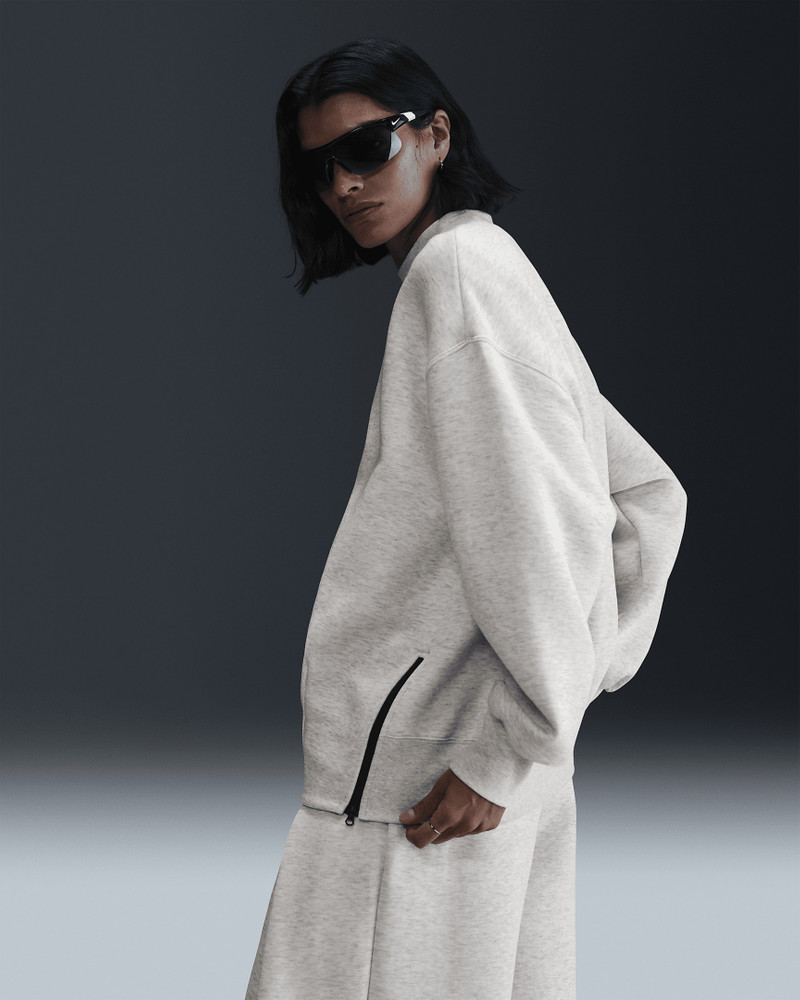 Nike Nike Sportswear Tech Fleece Women's Oversized Crew-Neck Sweatshirt outlook