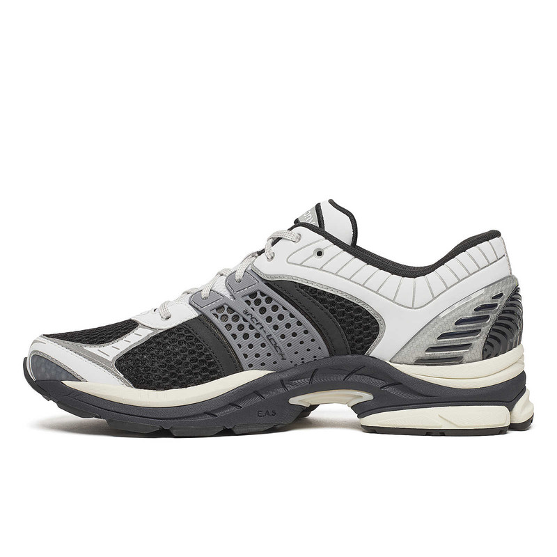 Saucony ProGrid Paramount outlook
