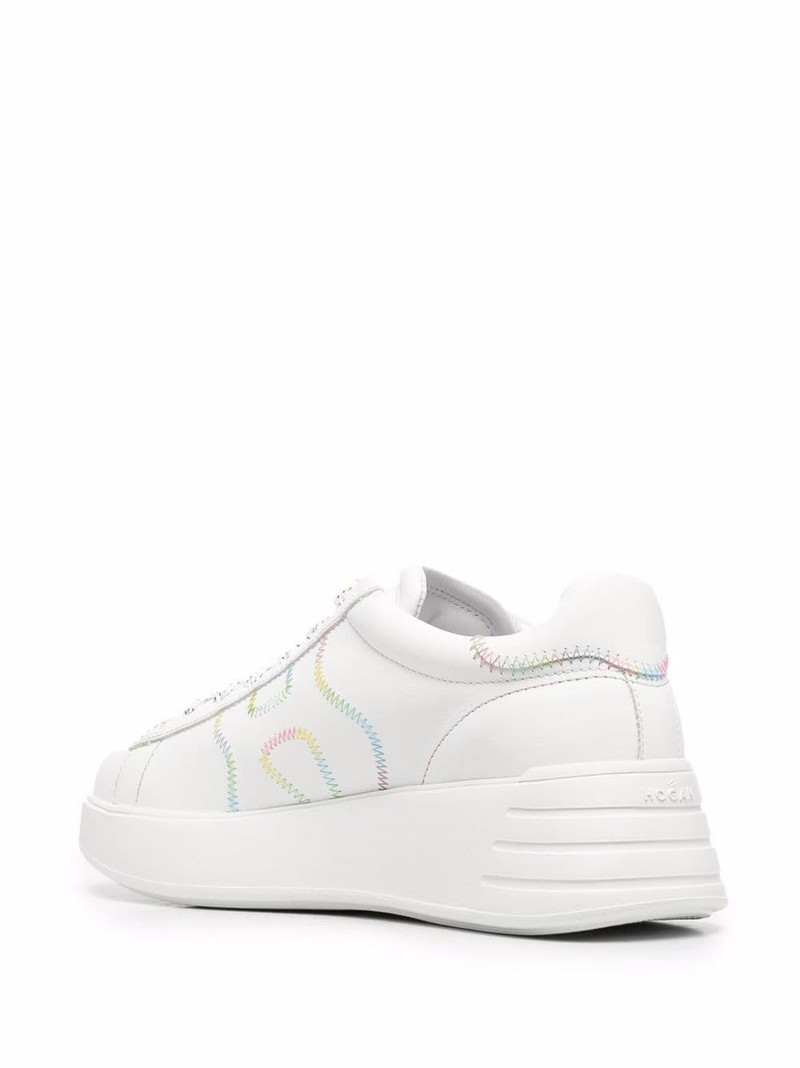 Interactive low-top sneakers 3