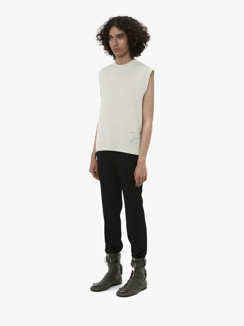 SIGNATURE PATCH SLEEVELESS TOP 5