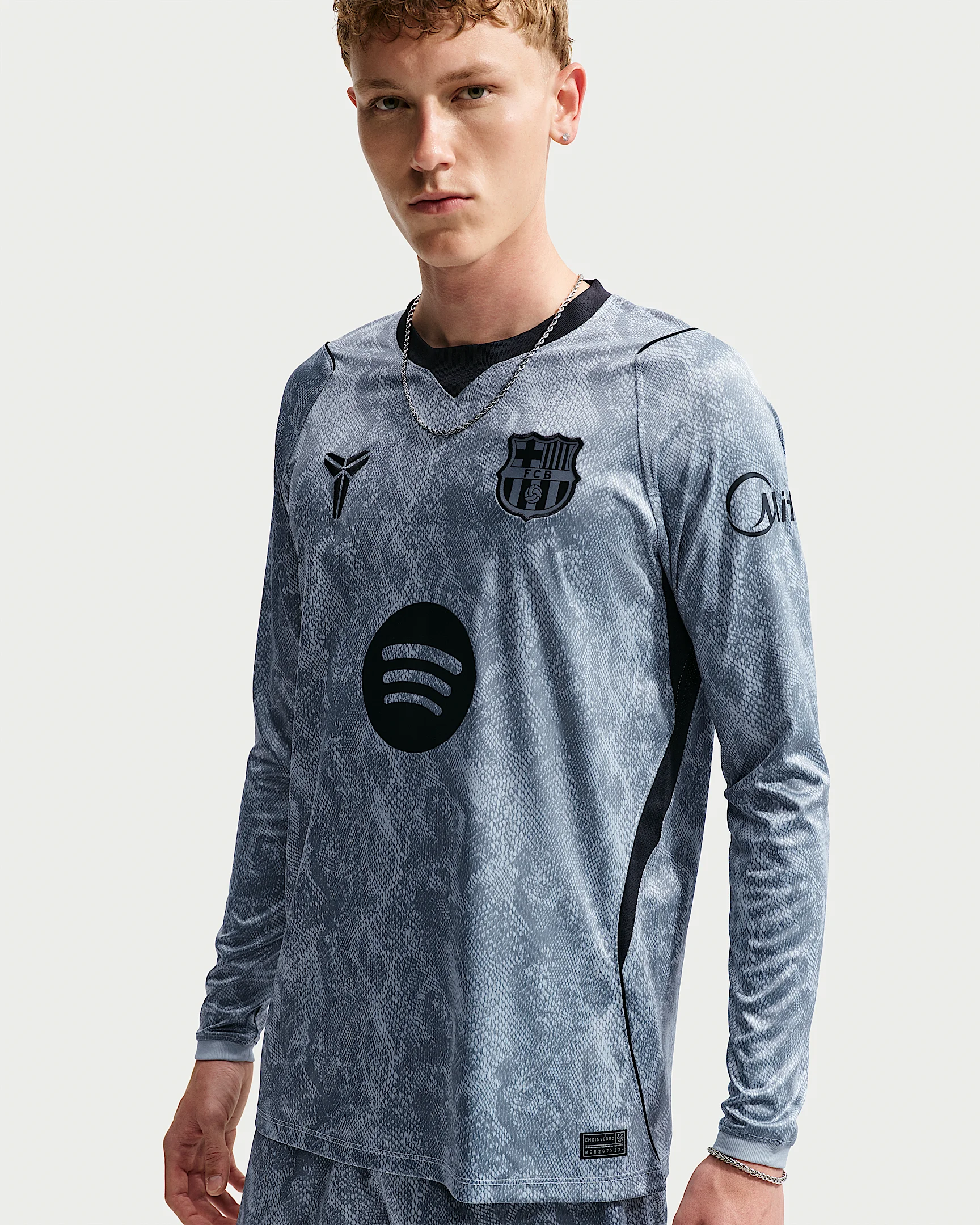 FC Barcelona 2026/27 Stadium Goalkeeper Away Men's Kobe Dri-FIT Soccer Replica Jersey - 1