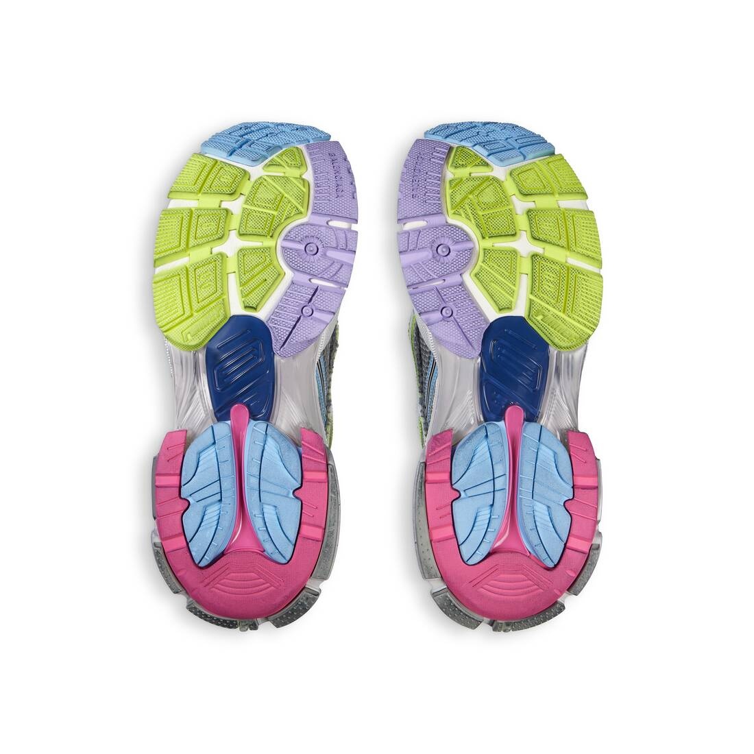 Women's Runner Sneaker in Grey - 7