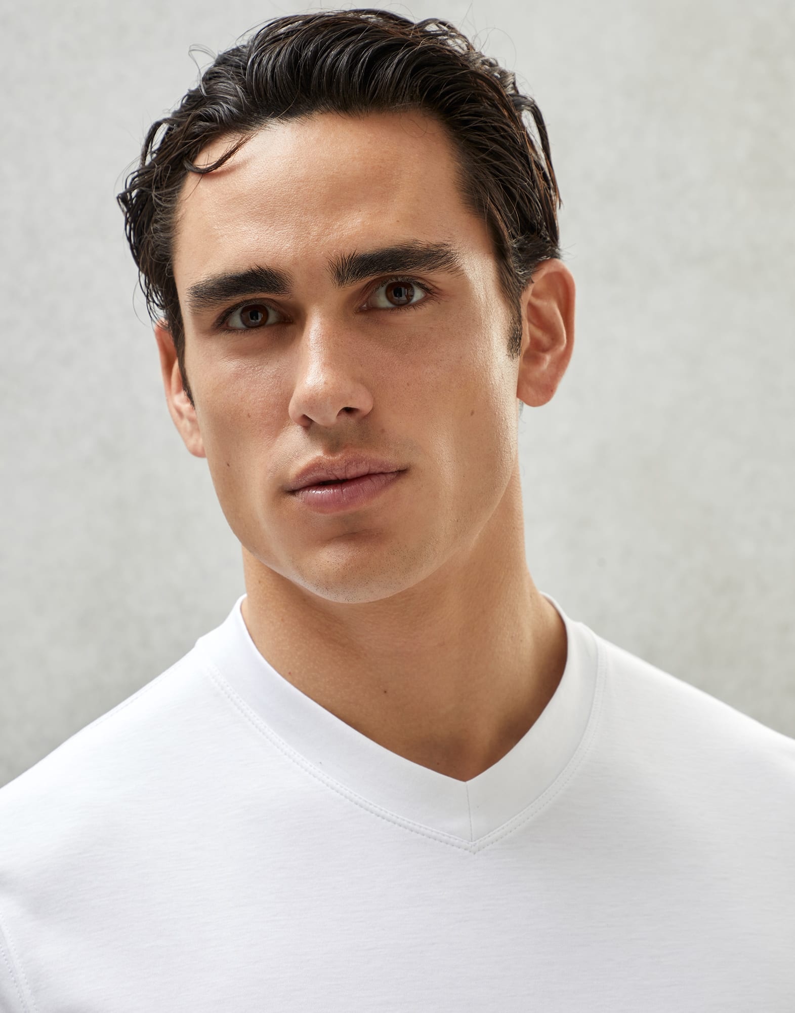 Cotton jersey slim fit T-shirt with V-neck - 3
