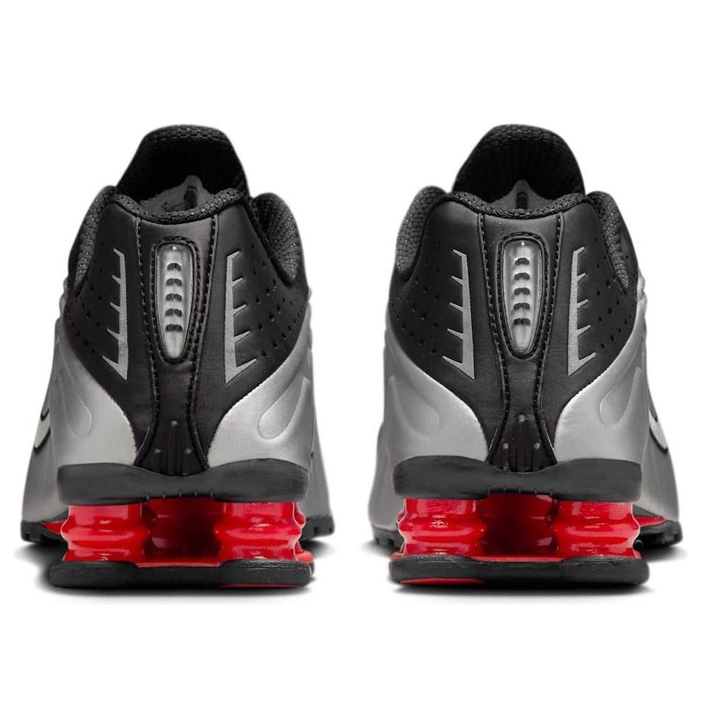 (WMNS) Nike Shox R4 'Black Light Crimson' AR3565-011 - 5