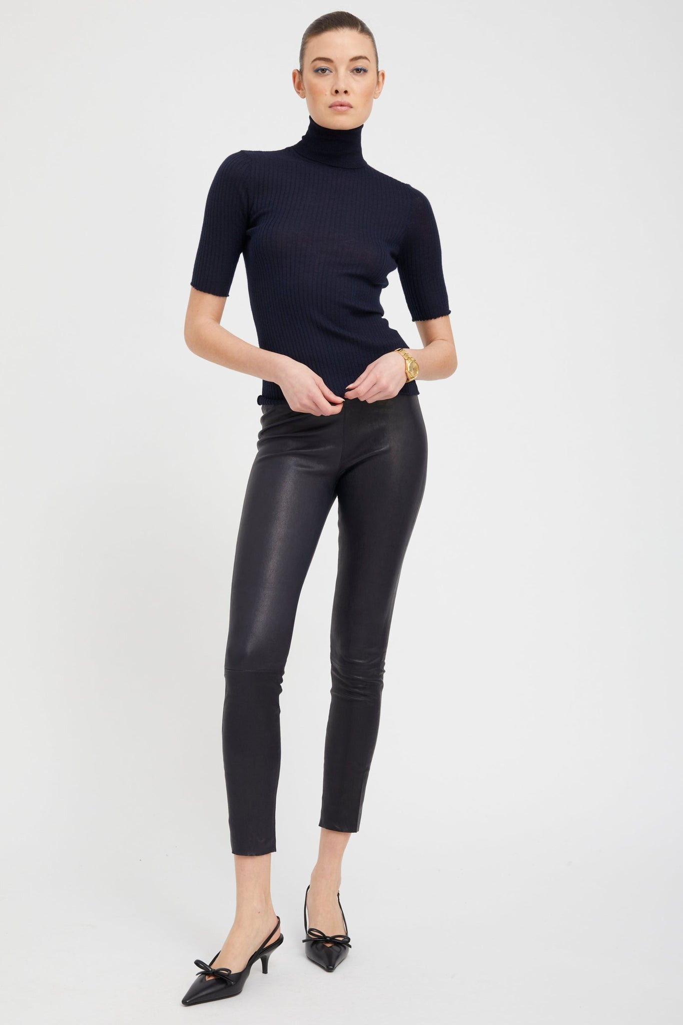 NAVY CASHMERE TURTLENECK - 2