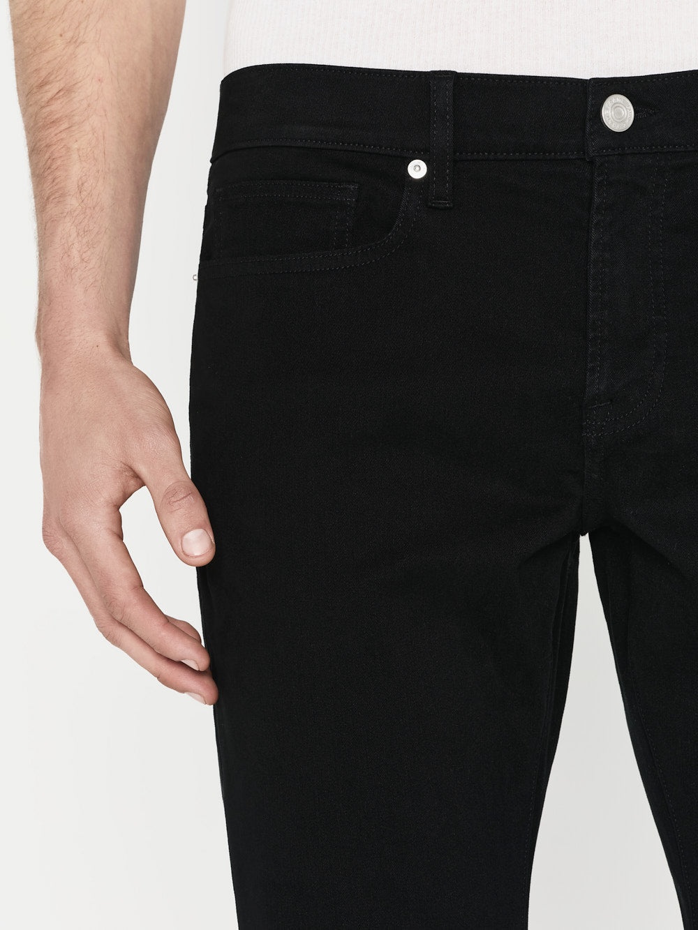 L'Homme Slim Brushed Twill in Noir - 5