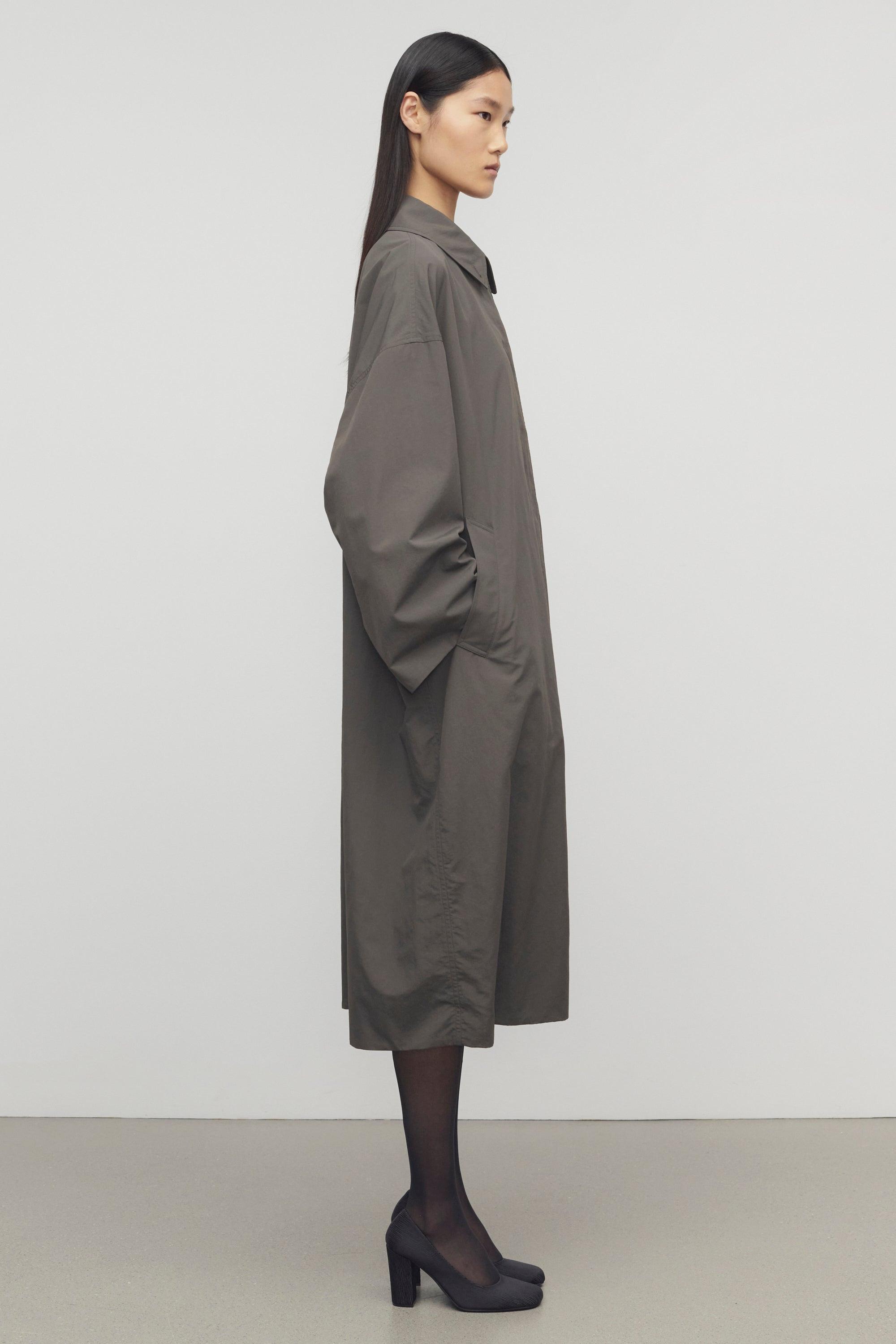 Arwen Coat in Nylon - 4