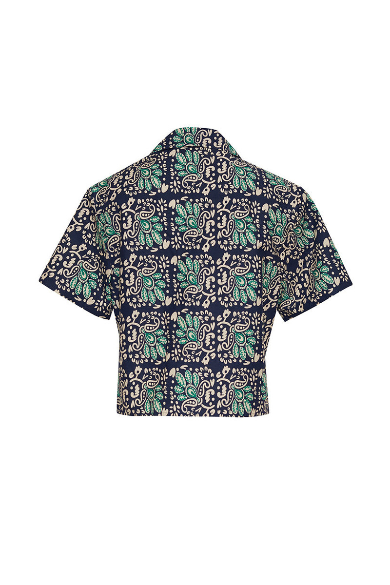 Kohut Top Tomboy-Chic Cropped Button-Up in a Vibrant Print 4