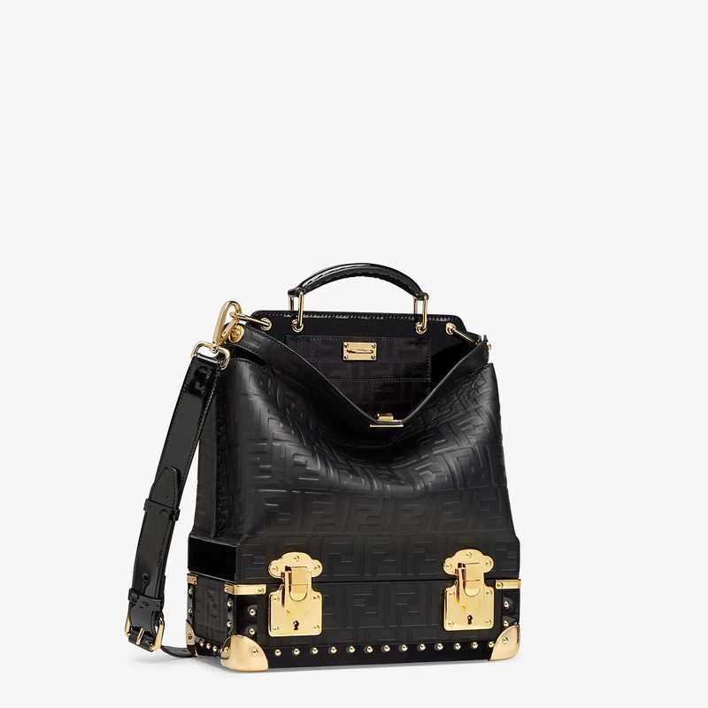 FENDI Black leather bag outlook