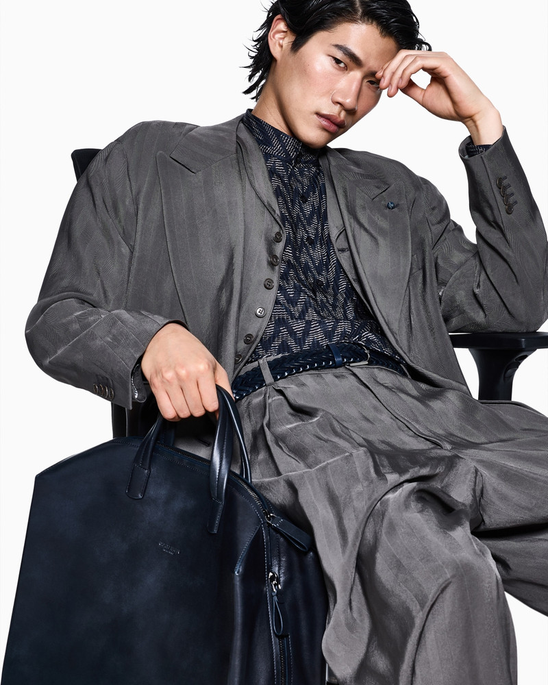 GIORGIO ARMANI WAISTCOATS outlook