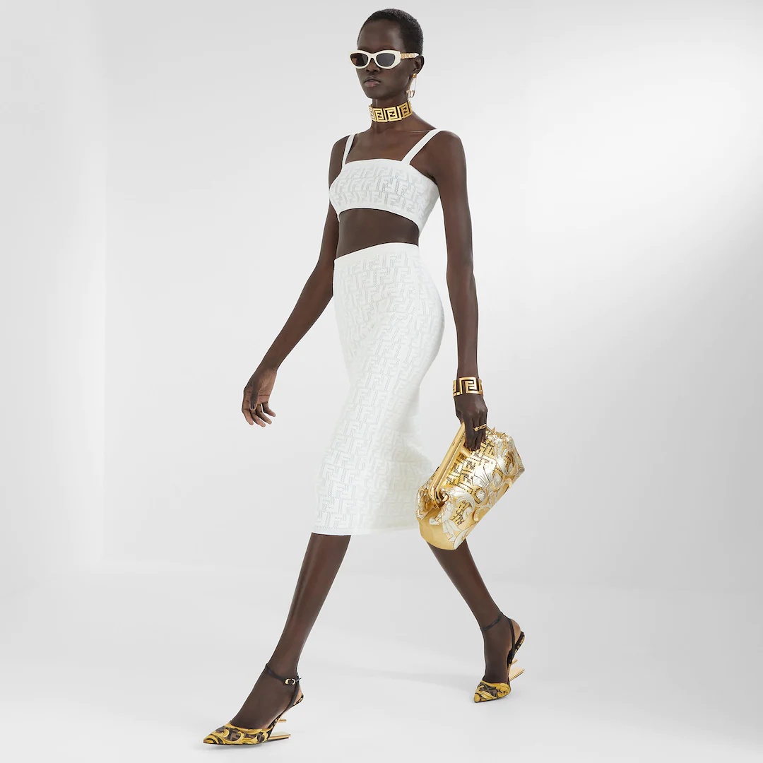 Fendace Gold-colored leather  bag with appliqués - 6