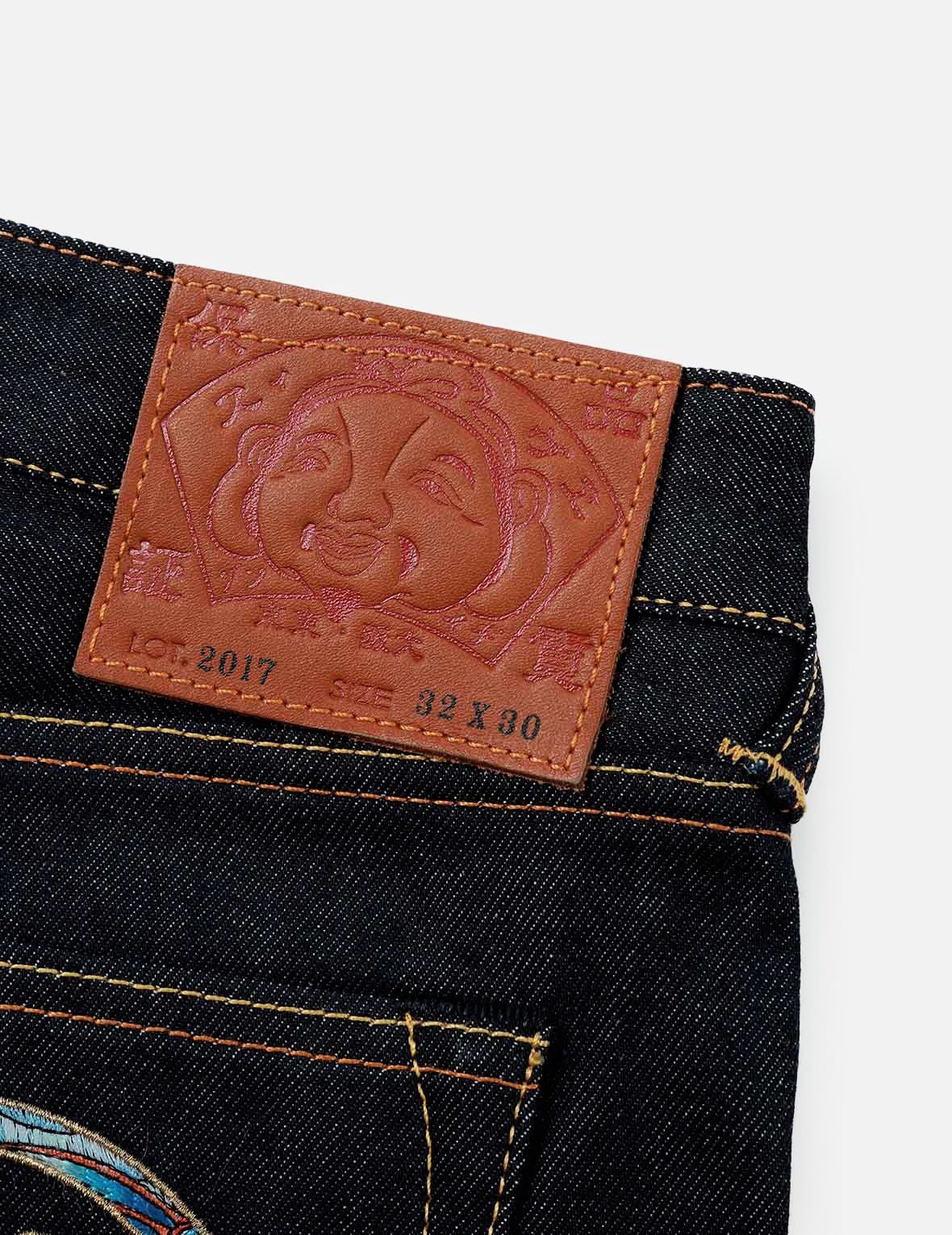 “KOI PLAYING IN WAVES” PATTERN SEAGULL AND KAMON EMBROIDERY CROPPED CARROT FIT JEANS #2017 - 11