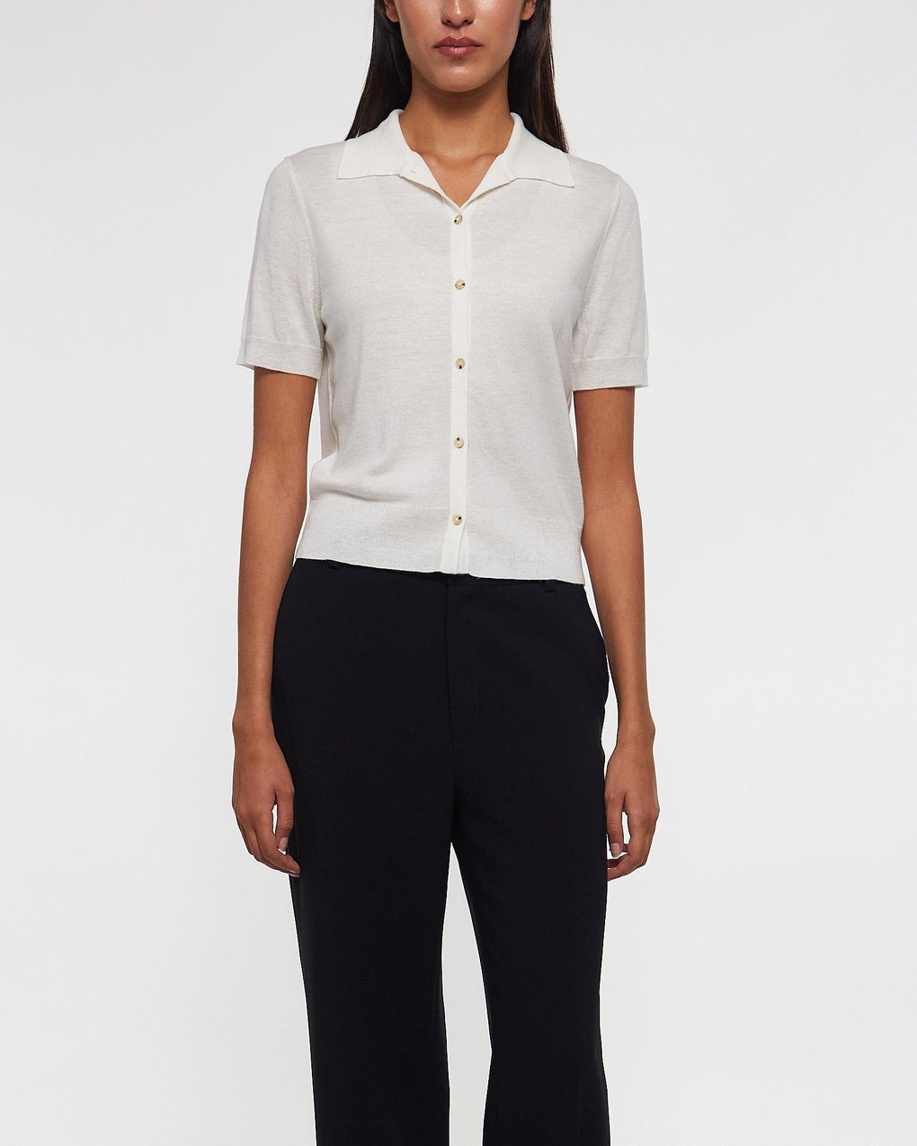 Sweater Collared Button-Front  Offwhite - 2