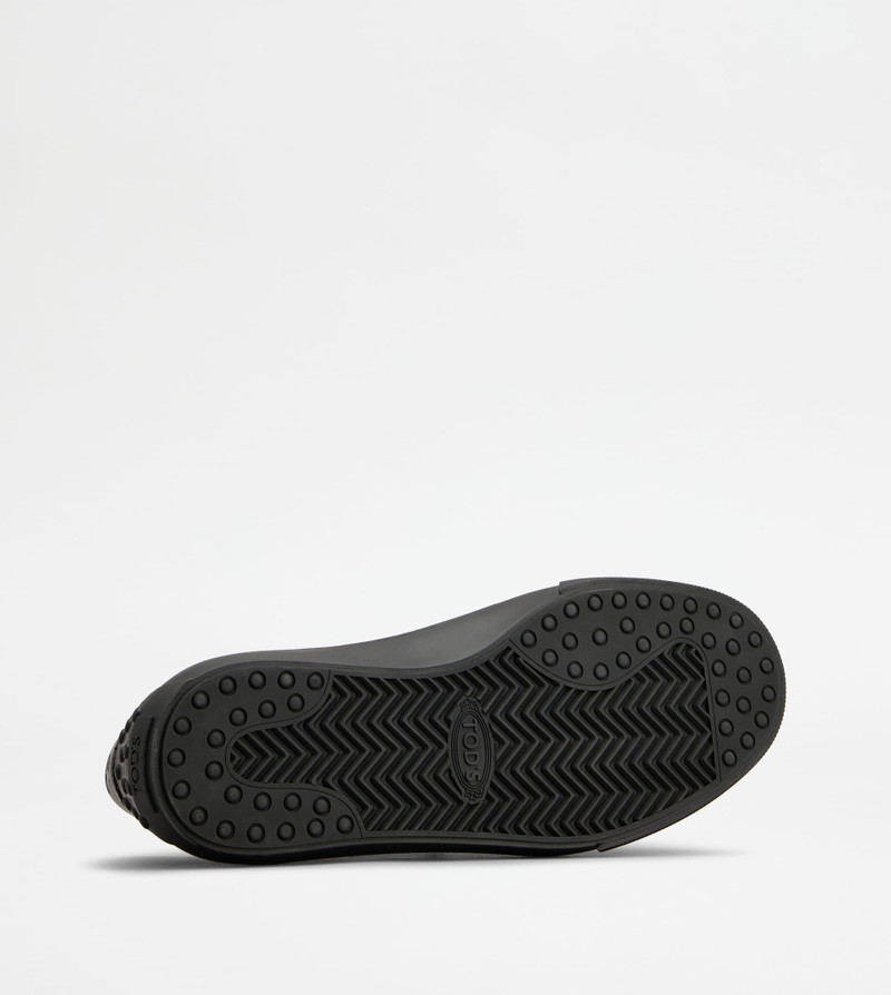 SNEAKERS IN LEATHER - BLACK 4