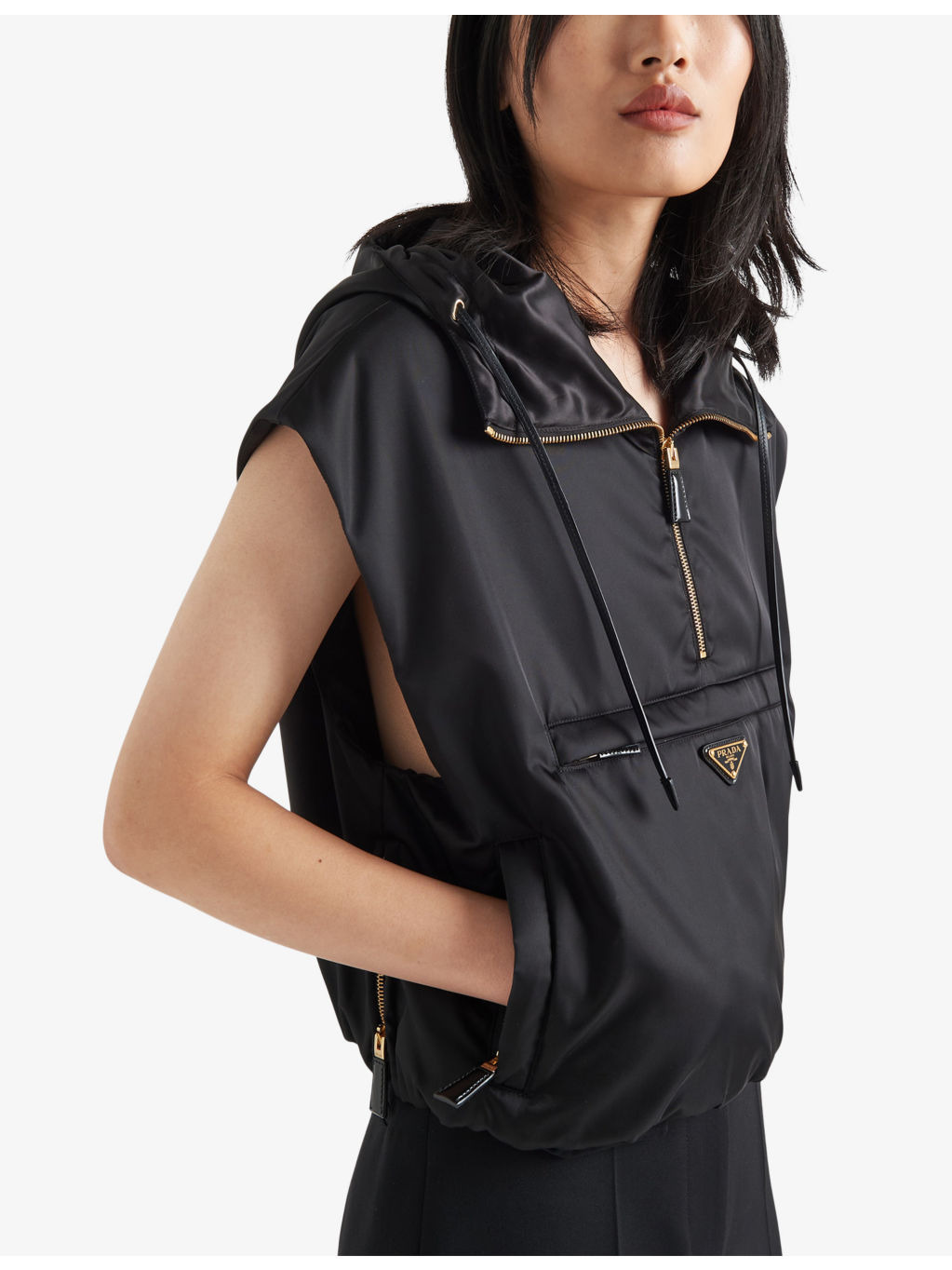 Re-Nylon brand-plaque recycled-polyamide vest - 3