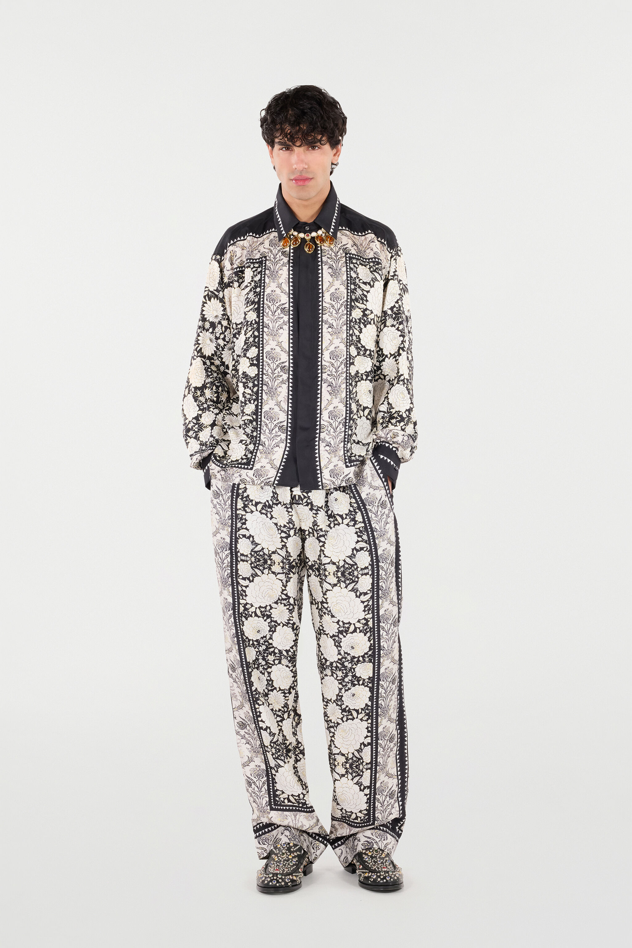 Pants With Floral Print - 2