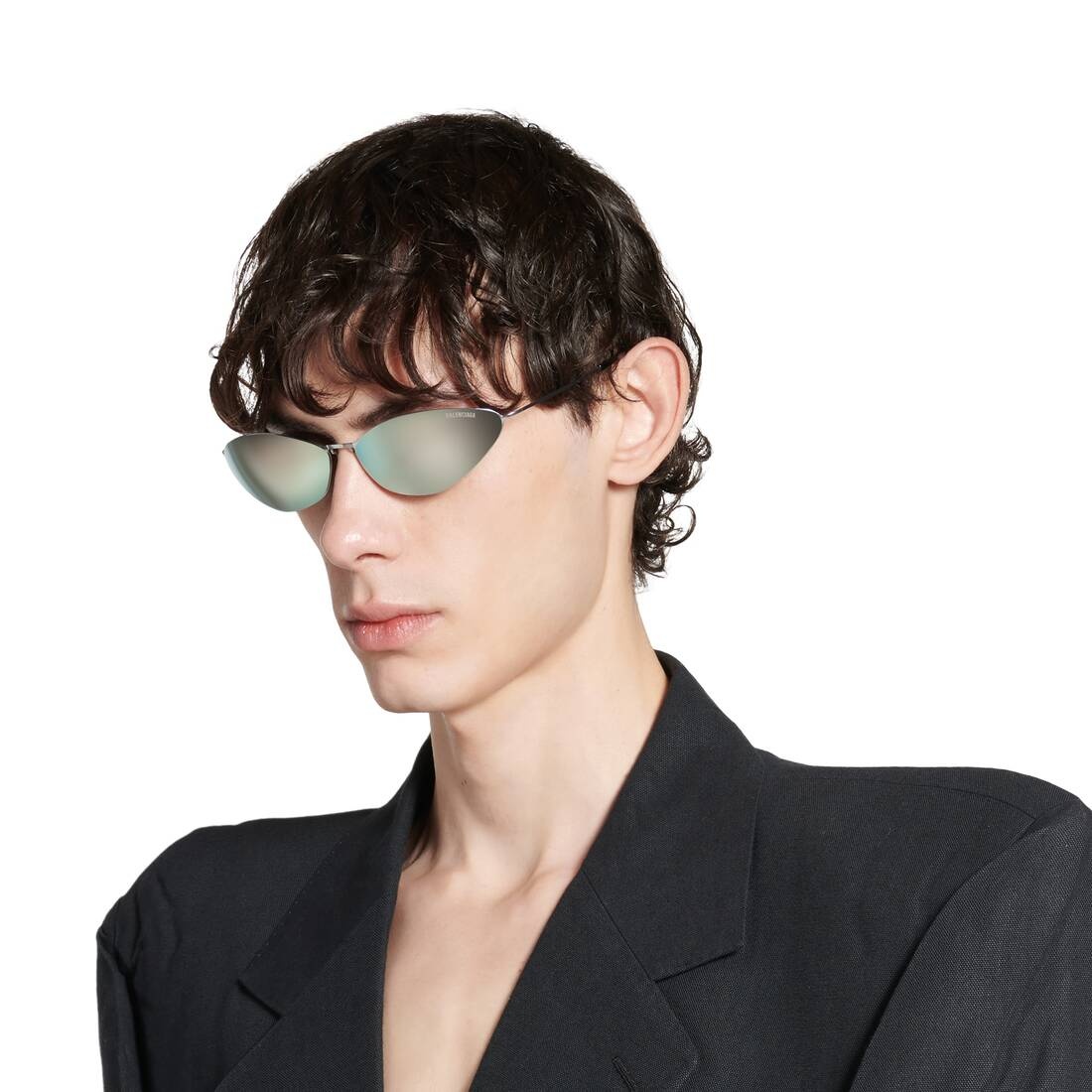 Malibu Round Sunglasses  in Silver - 7