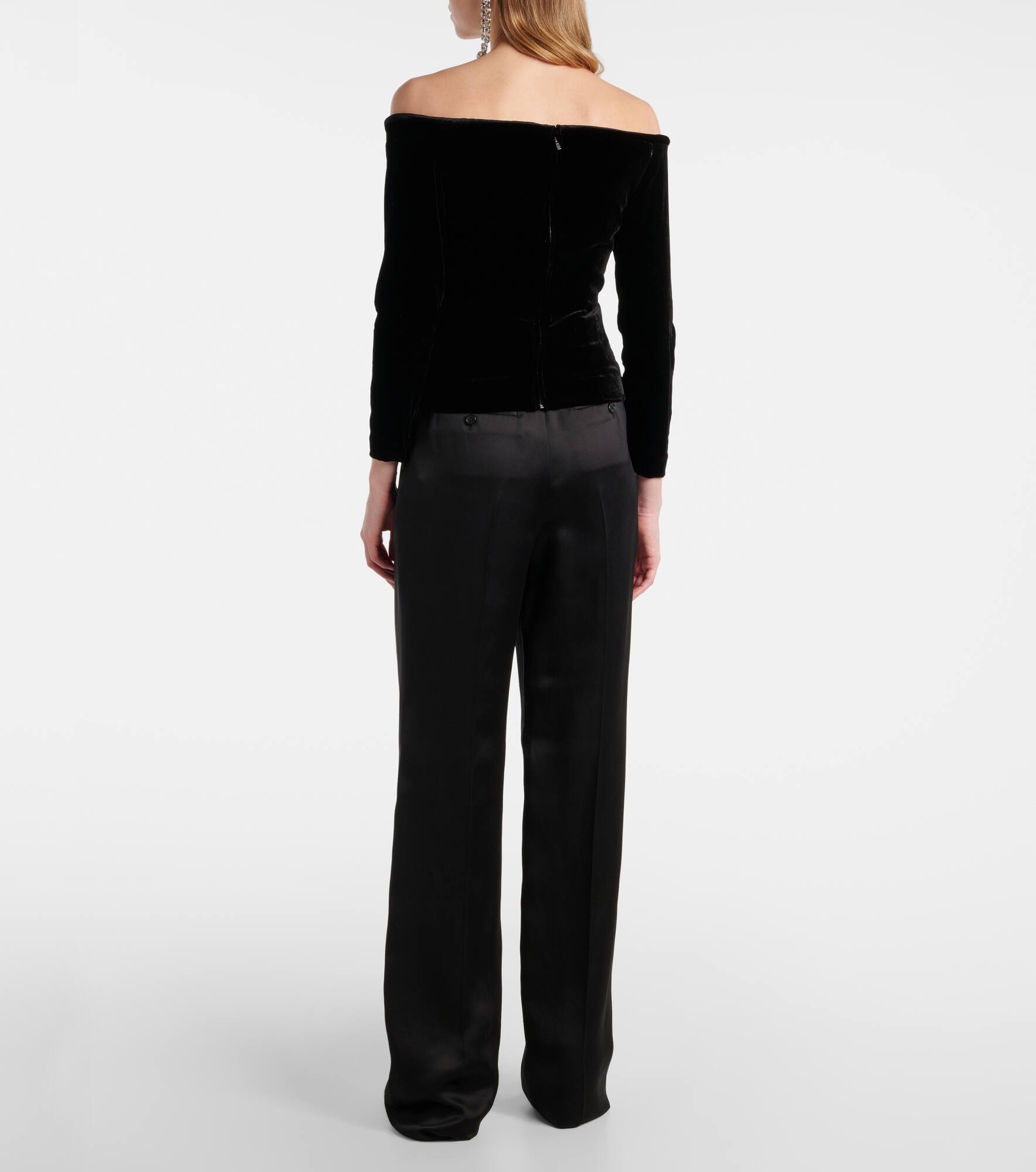 Off-shoulder velvet top - 3