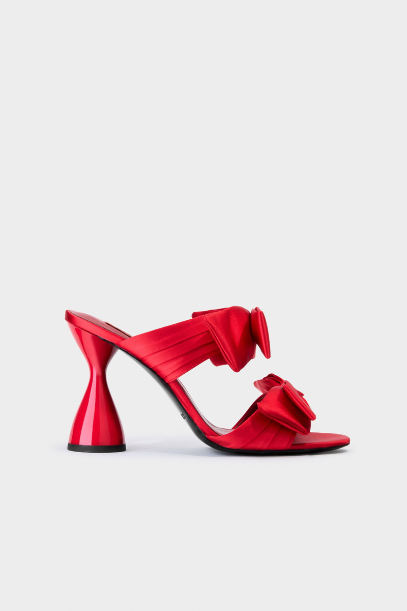 Bow Verner Heel In Lucky Red 1